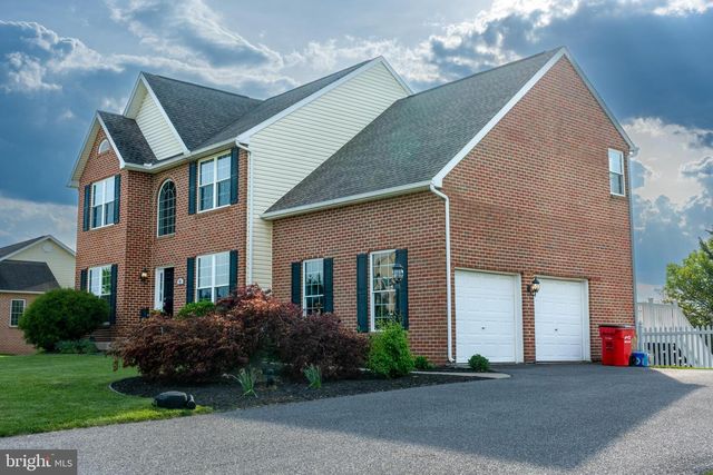 14 CELESTIAL TERRACE, Greencastle, PA 17225