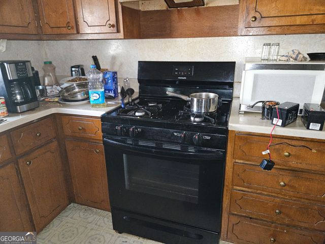 30 Laurie Lane, Covington, GA 30016