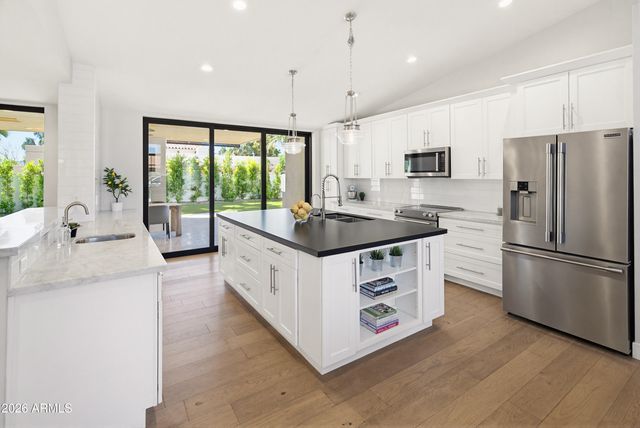 9402 N 83rd Court, Scottsdale, AZ 85258