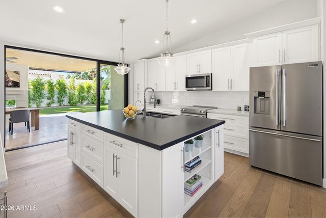 9402 N 83rd Court, Scottsdale, AZ 85258