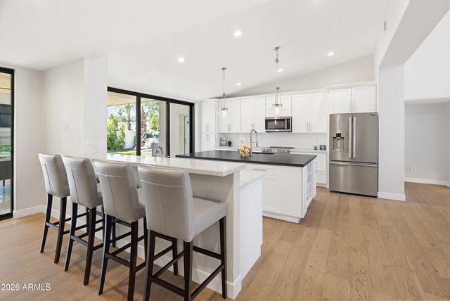 9402 N 83rd Court, Scottsdale, AZ 85258