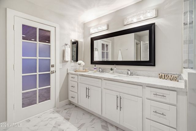 9402 N 83rd Court, Scottsdale, AZ 85258