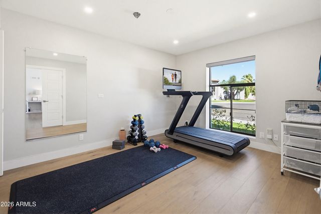 9402 N 83rd Court, Scottsdale, AZ 85258