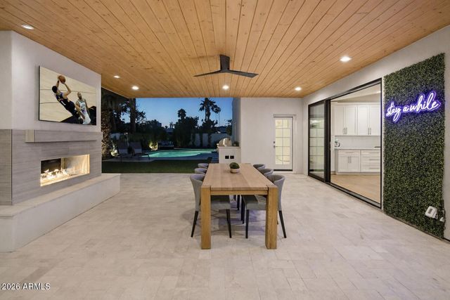 9402 N 83rd Court, Scottsdale, AZ 85258