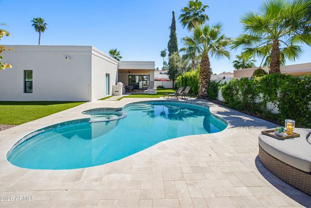 9402 N 83rd Court, Scottsdale, AZ 85258