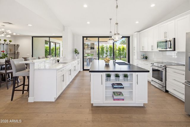 9402 N 83rd Court, Scottsdale, AZ 85258