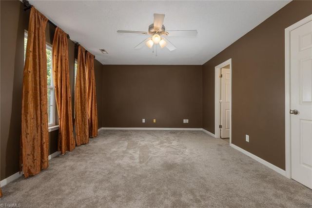 1 Dillingham Place, Greensboro, NC 27455