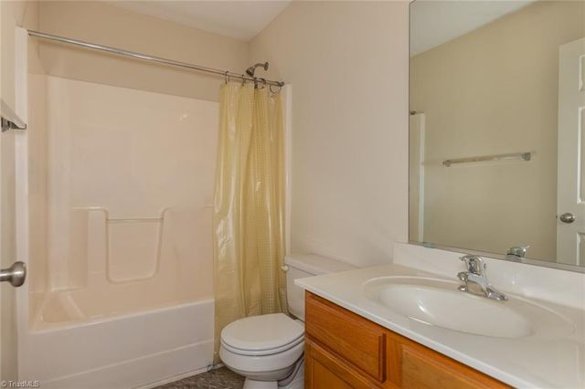 1 Dillingham Place, Greensboro, NC 27455