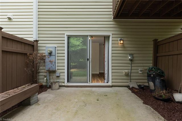 1 Dillingham Place, Greensboro, NC 27455