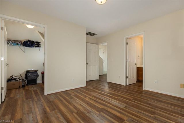 1 Dillingham Place, Greensboro, NC 27455