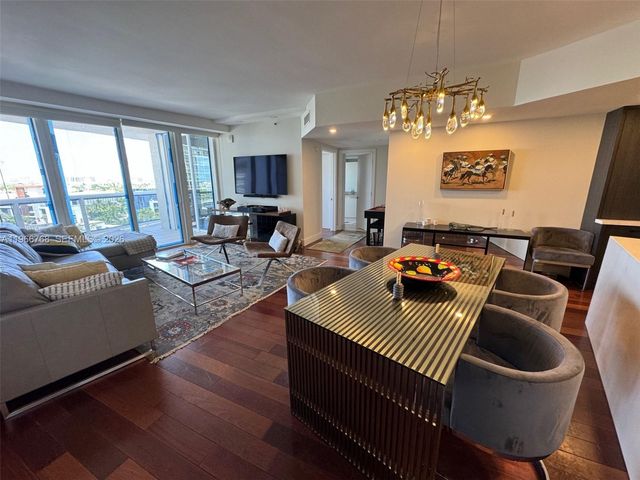 400 Alton Rd 905, Miami Beach, FL 33139