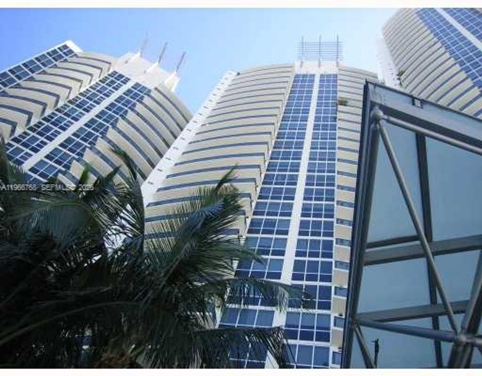 400 Alton Rd 905, Miami Beach, FL 33139