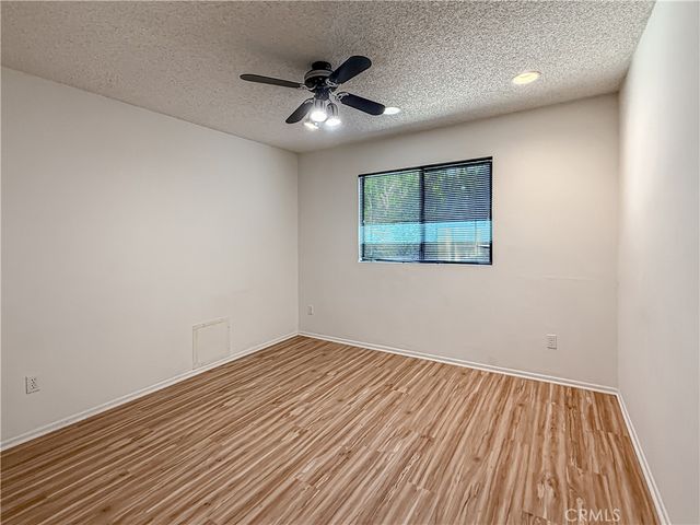 9201 Paso Robles, Northridge, CA 91325