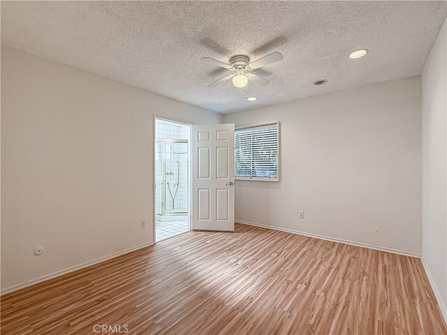 9201 Paso Robles, Northridge, CA 91325