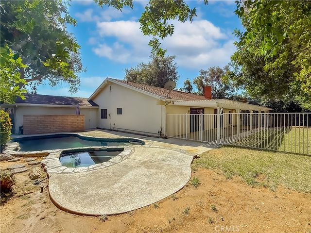 9201 Paso Robles, Northridge, CA 91325