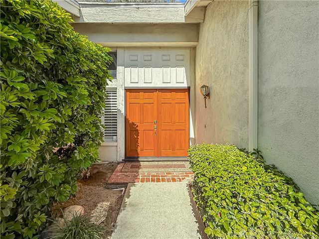 9201 Paso Robles, Northridge, CA 91325
