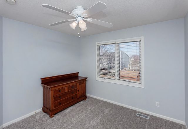 15475 Wildwood Drive, Clive, IA 50325