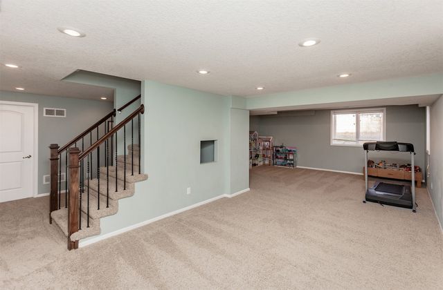 15475 Wildwood Drive, Clive, IA 50325