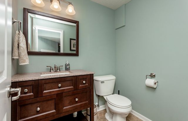 15475 Wildwood Drive, Clive, IA 50325