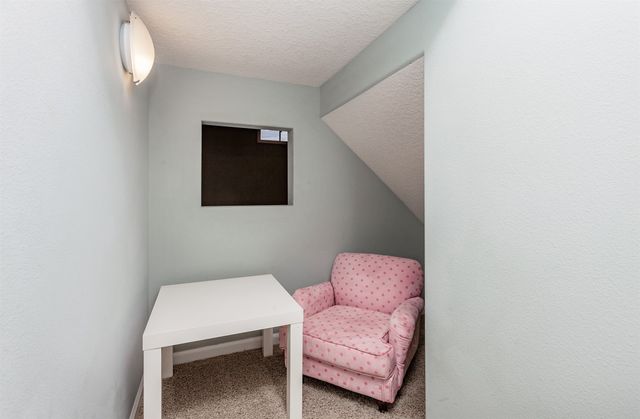 15475 Wildwood Drive, Clive, IA 50325