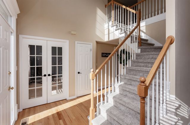 15475 Wildwood Drive, Clive, IA 50325