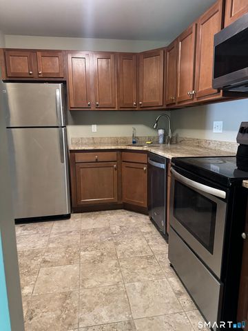 782 Oronoke Road 32, Waterbury, CT 06708