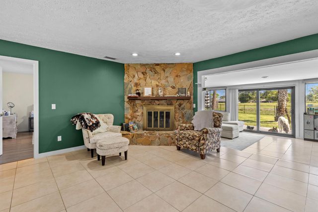 1165 SW Abingdon Avenue, Port St Lucie, FL 34953