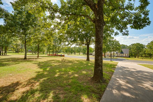 32 Jamestown Circle, Mcalester, OK 74501