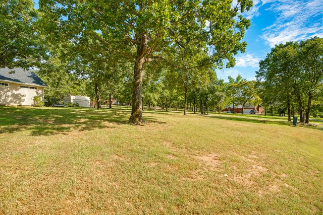 32 Jamestown Circle, Mcalester, OK 74501