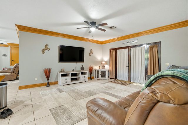 32 Jamestown Circle, Mcalester, OK 74501