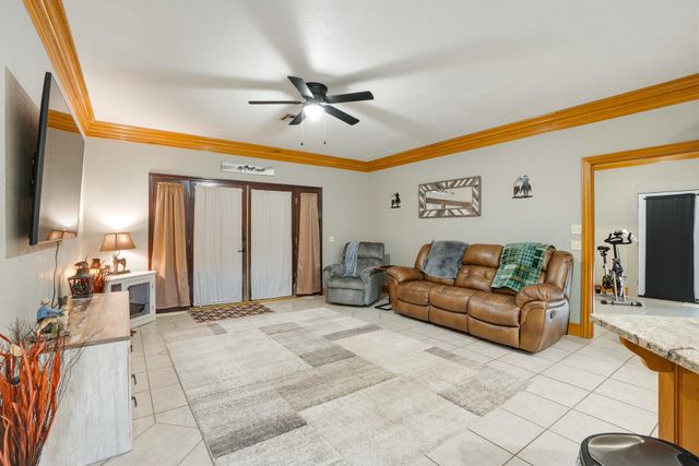 32 Jamestown Circle, Mcalester, OK 74501