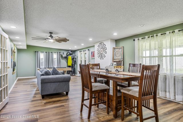 1467 Country Club Drive NE, Palm Bay, FL 32905