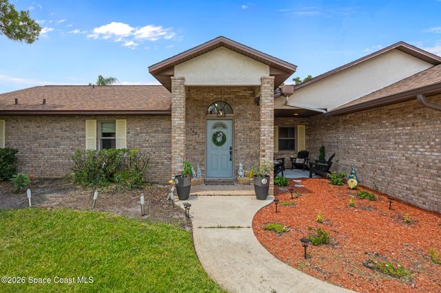 1467 Country Club Drive NE, Palm Bay, FL 32905