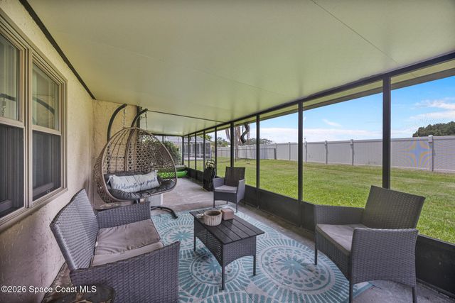 1467 Country Club Drive NE, Palm Bay, FL 32905