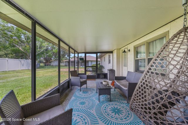 1467 Country Club Drive NE, Palm Bay, FL 32905
