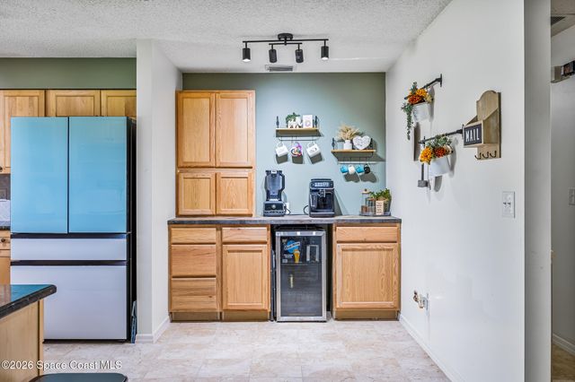 1467 Country Club Drive NE, Palm Bay, FL 32905