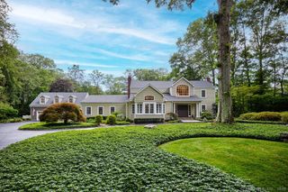 81 Norfield Road, Weston, CT 06883