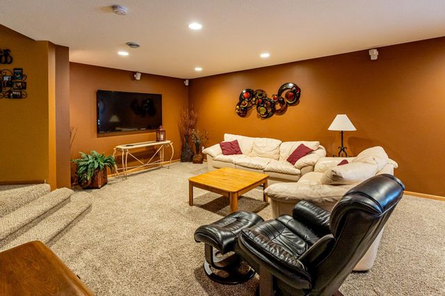 2448 160th Lane NE, Ham Lake, MN 55304