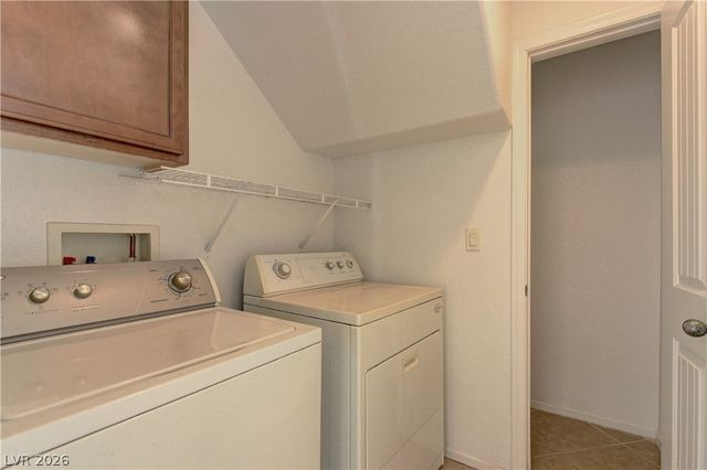 5536 Overlook Valley Street, North Las Vegas, NV 89081
