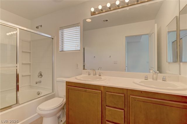5536 Overlook Valley Street, North Las Vegas, NV 89081