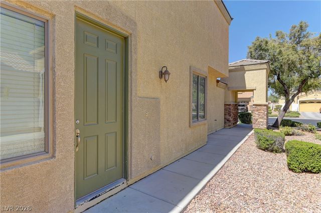5536 Overlook Valley Street, North Las Vegas, NV 89081