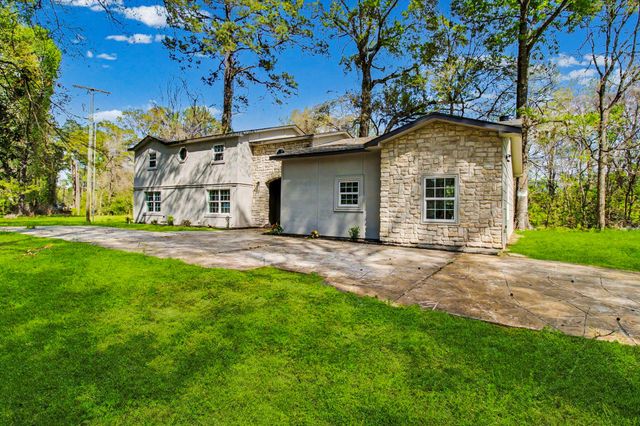 5236 Us Hwy 59 N, Livingston, TX 77351