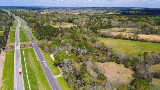 5236 Us Hwy 59 N, Livingston, TX 77351