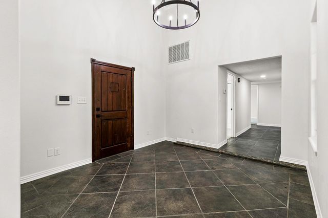 5236 Us Hwy 59 N, Livingston, TX 77351