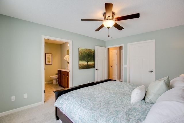 2242 8th Lane SE, Cambridge, MN 55008