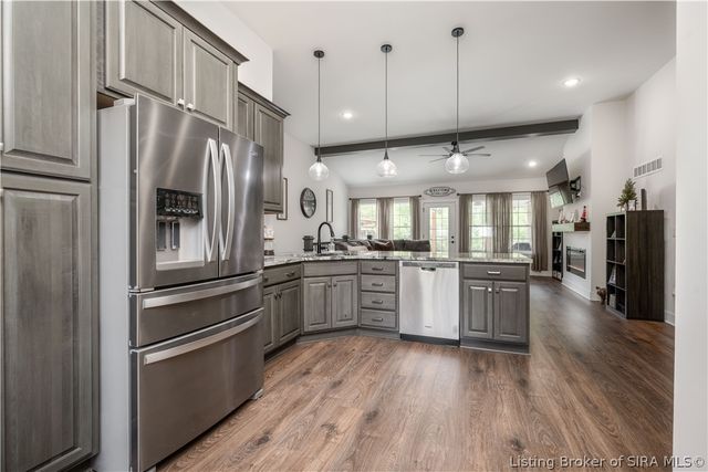 1109 Dora Drive, Sellersburg, IN 47172
