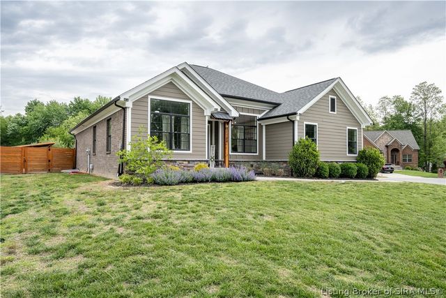 1109 Dora Drive, Sellersburg, IN 47172