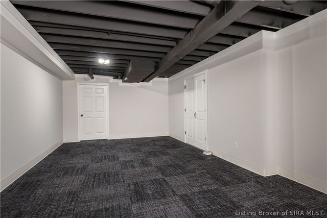 1109 Dora Drive, Sellersburg, IN 47172