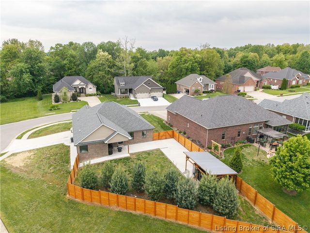 1109 Dora Drive, Sellersburg, IN 47172