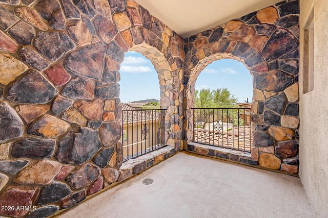 7240 E AURORA Drive, Scottsdale, AZ 85266